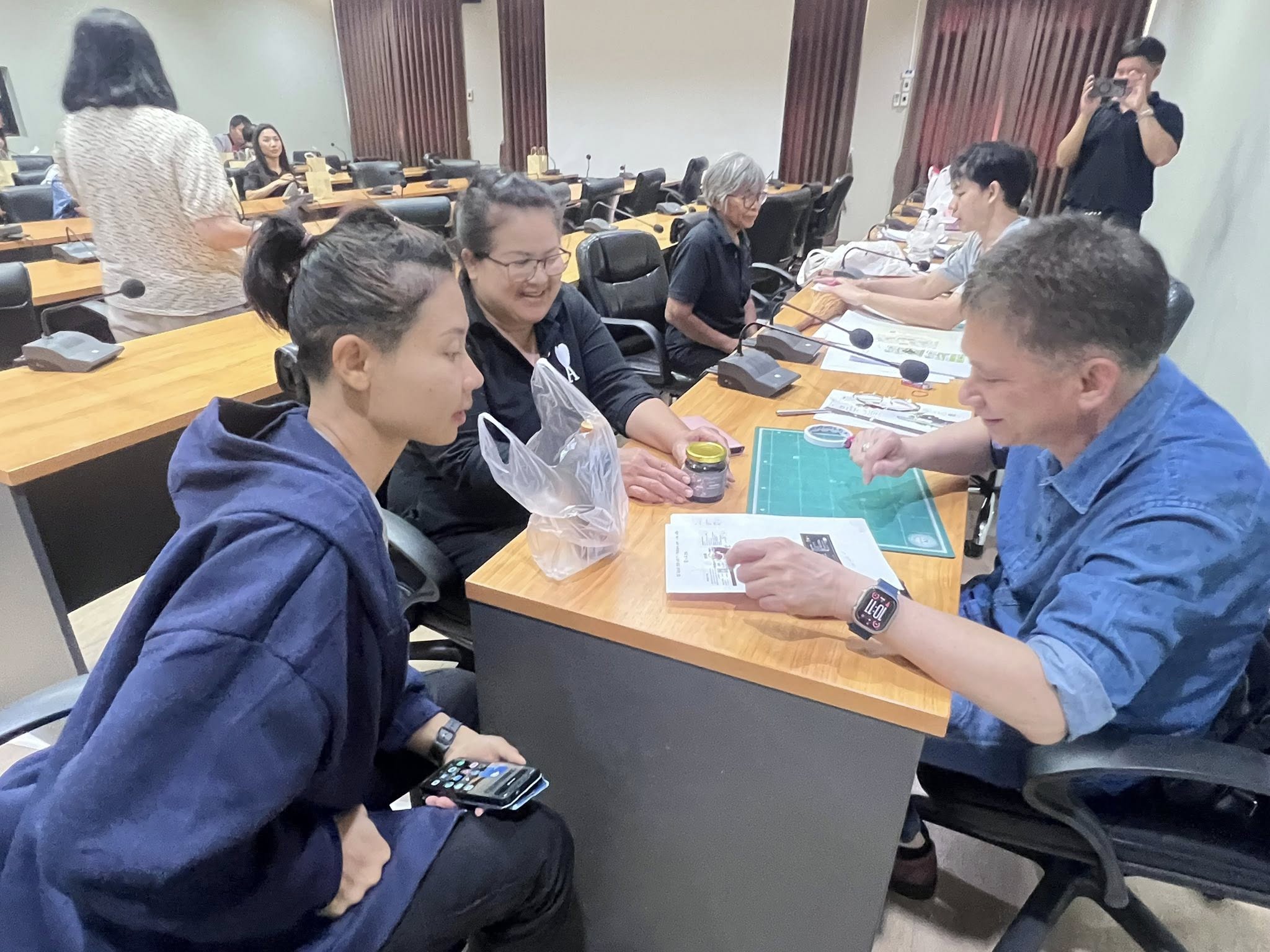 พช.โป่งน้ำร้อน ร่วมโครงการ พัฒนาผลิตภัณฑ์ OTOP Quadrant D