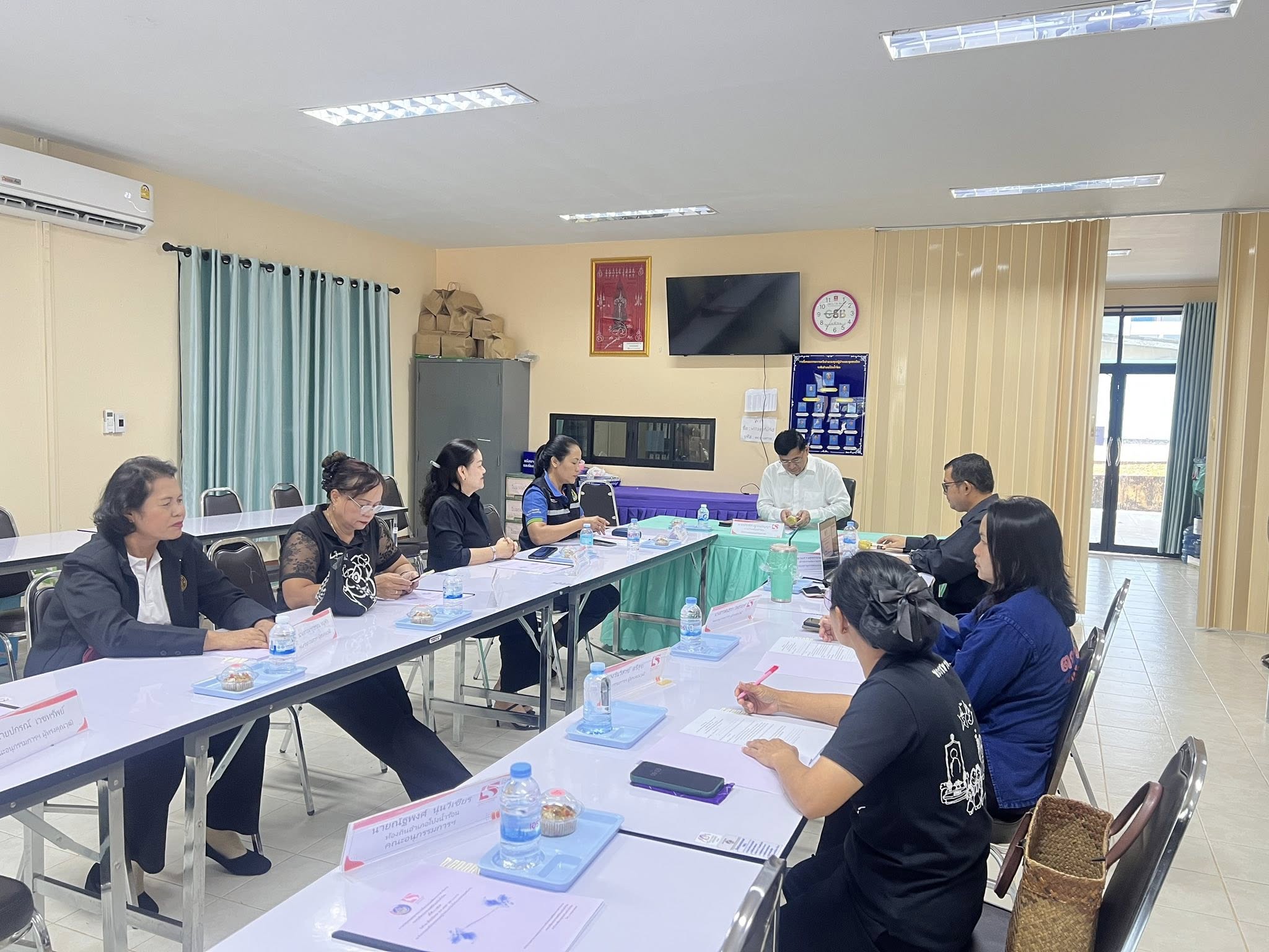 พช.โป่งน้ำร้อน ดำเนินการประชุมคณะอนุกรรมการกลั่นกรองและติดตามการดำเนินงานกองทุนพัฒนาบทบาทสตรีอำเภอโป่งน้ำร้อน (อกส.อ.) ครั้งที่ 3/2569